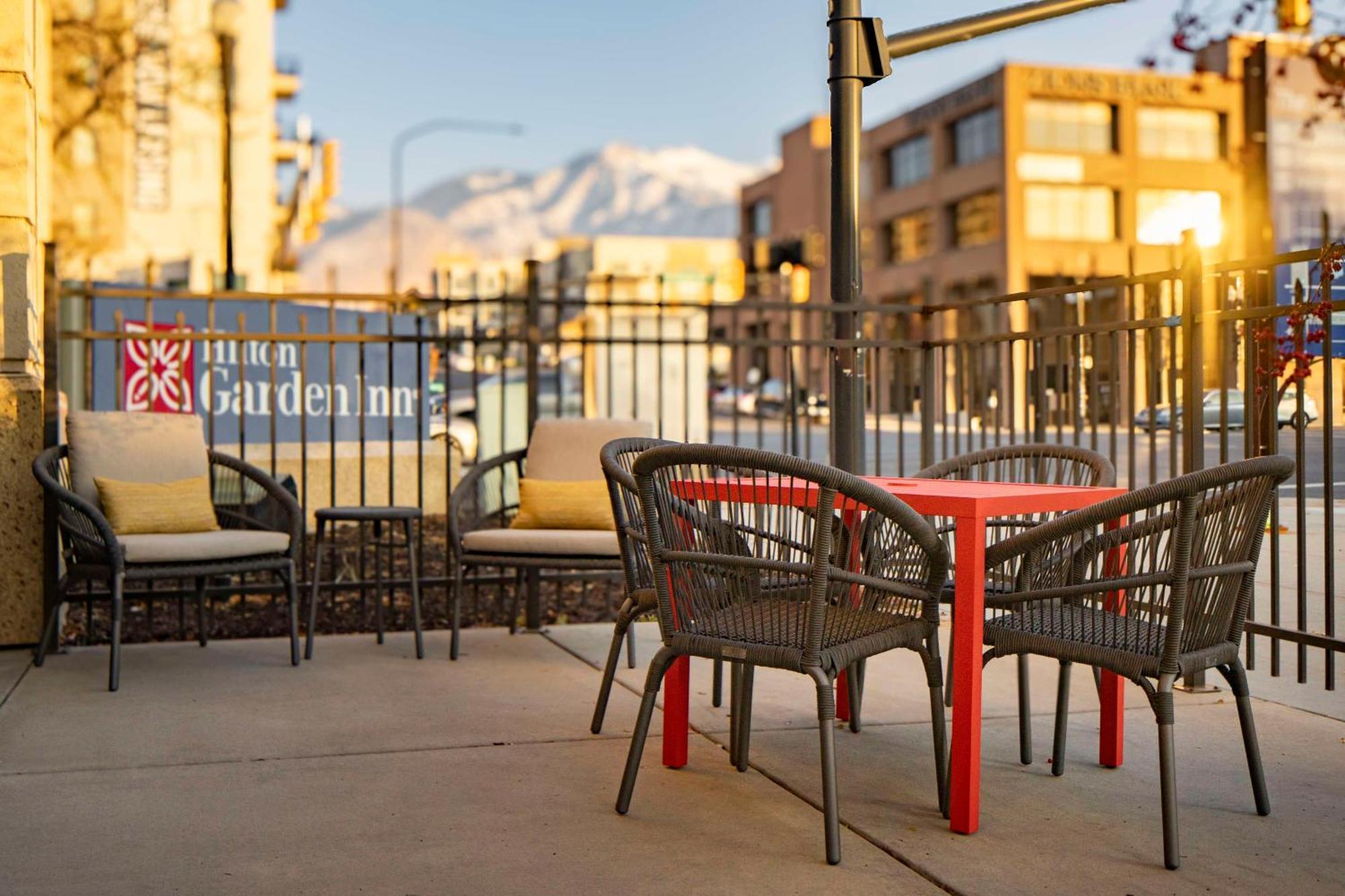 Hilton Garden Inn Ogden Exterior photo